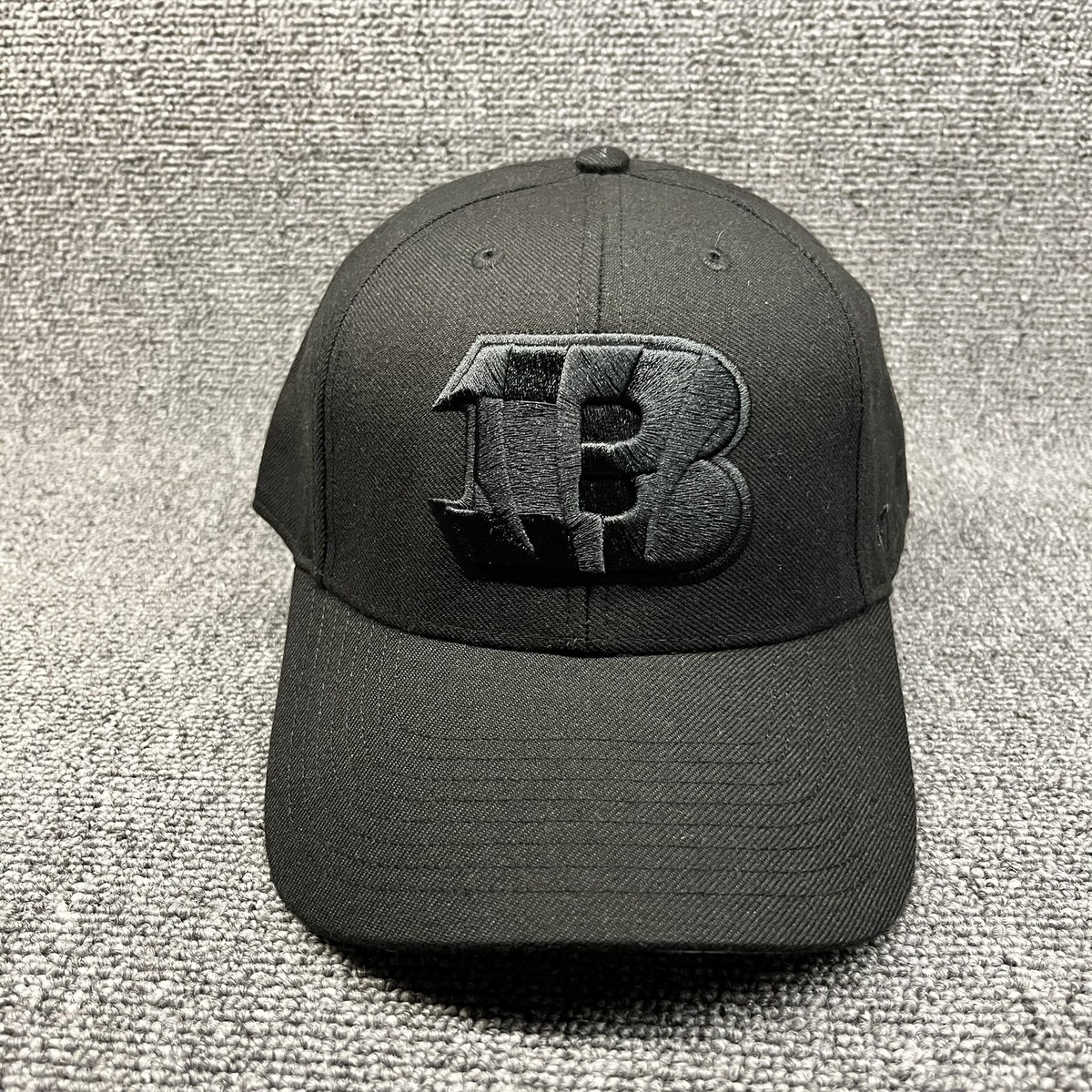 Cincinnati Bengals '47 Brand MVP Hat Black on Black Adjustable Strapback Cap