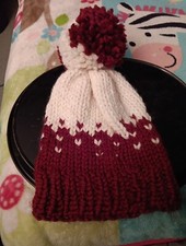 WINTER HAT MAROON AND WHITE KNIT ONE SIZE FITS ALL ADULTS