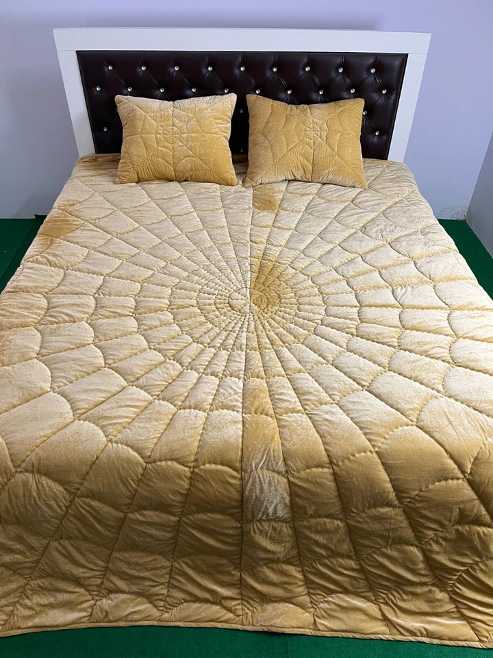 Gold velvet quilt king velvet blanket velvet comforter queen bedding set - Image 3 of 4