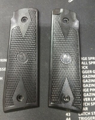 Factory Ruger 22/45 MK IV Mark 4 22 LR Grips OEM New - Black - New