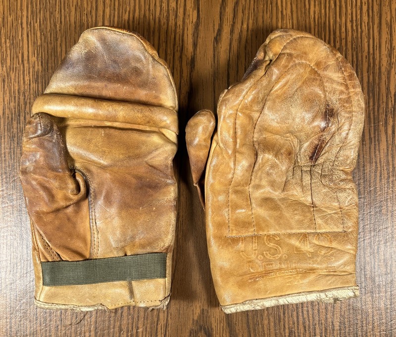 Vintage 1940s U.S. Military Boxing Gloves – Benlee Sporting Goods