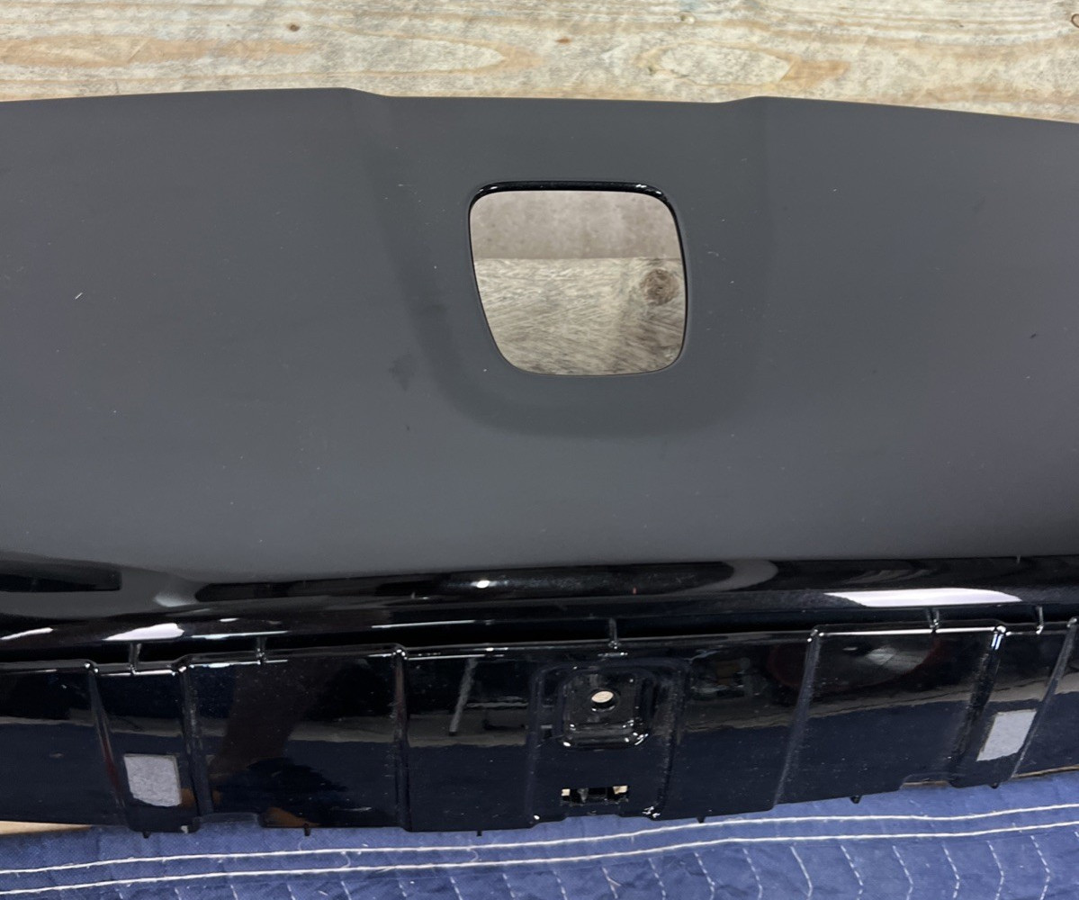 Rolls-Royce Cullinan RR31 Upper Grille Cover 8497322-07 2020-2026 OEM