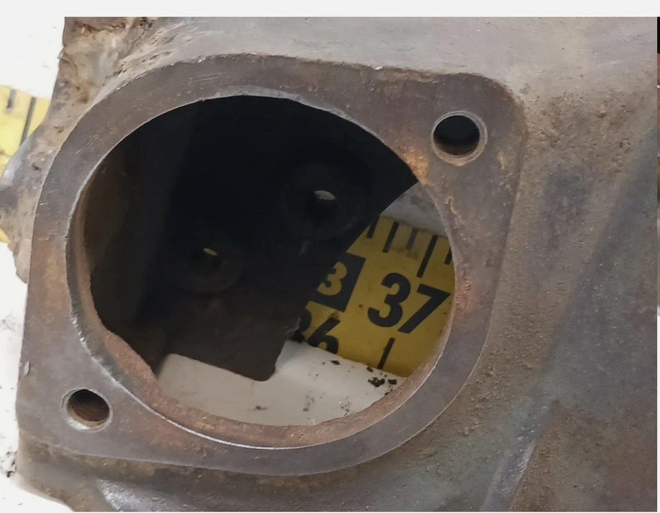 Conjunto de carcasa de campana de arranque Oldsmobile 324 1954-1956 Foto 3 de 4