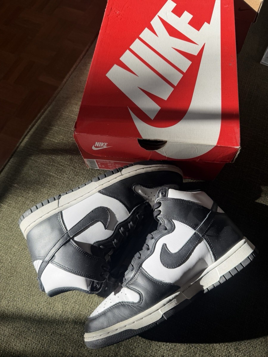 shape-c品 Nike dunk high panda black and white good condition size 8 women