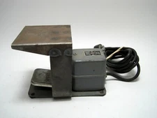 Furnas Electric X1873 Foot Switch Pedal