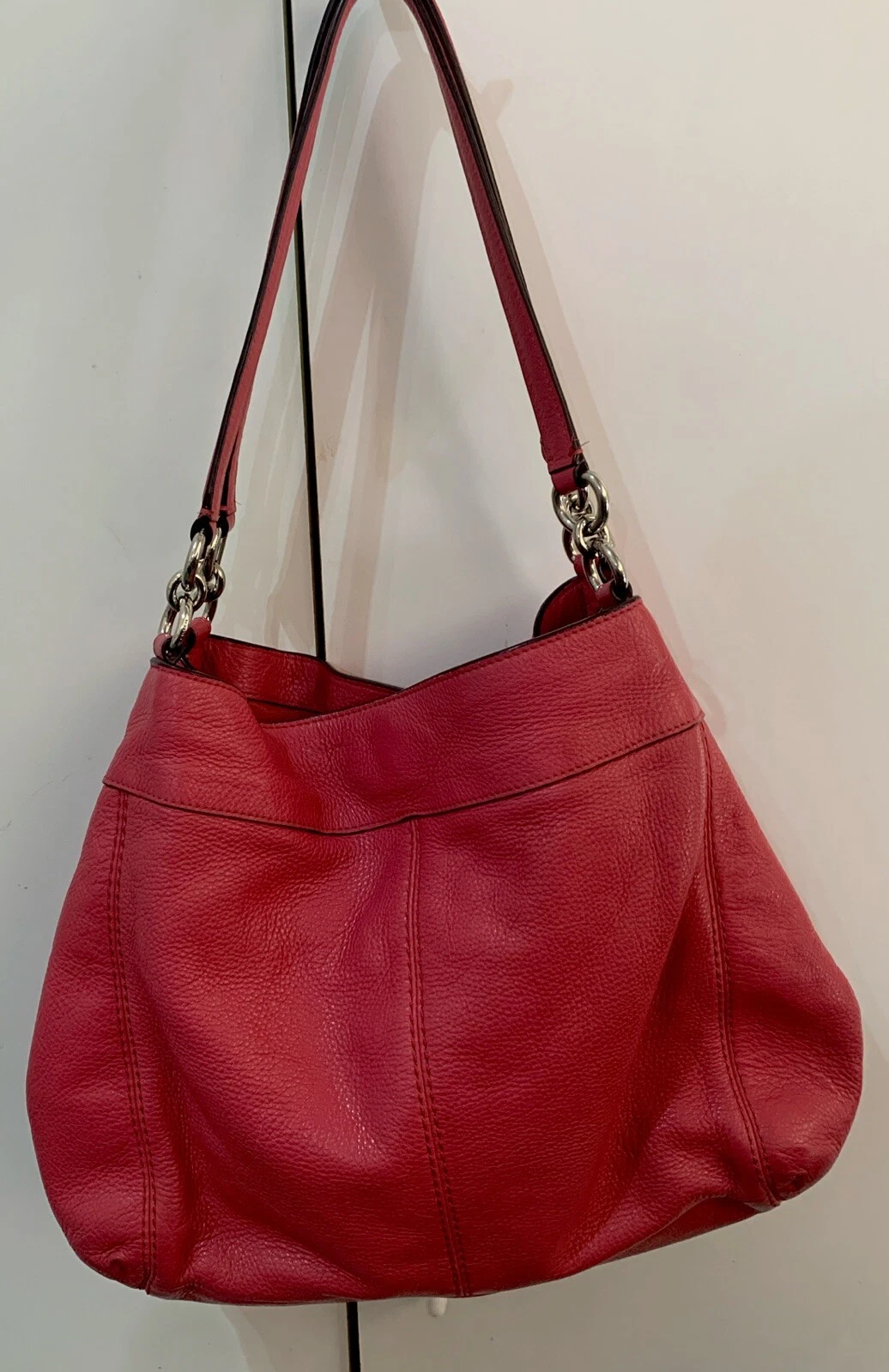 Borsa a tracolla Coach Lexi in pelle rosa con ciottoli F57545