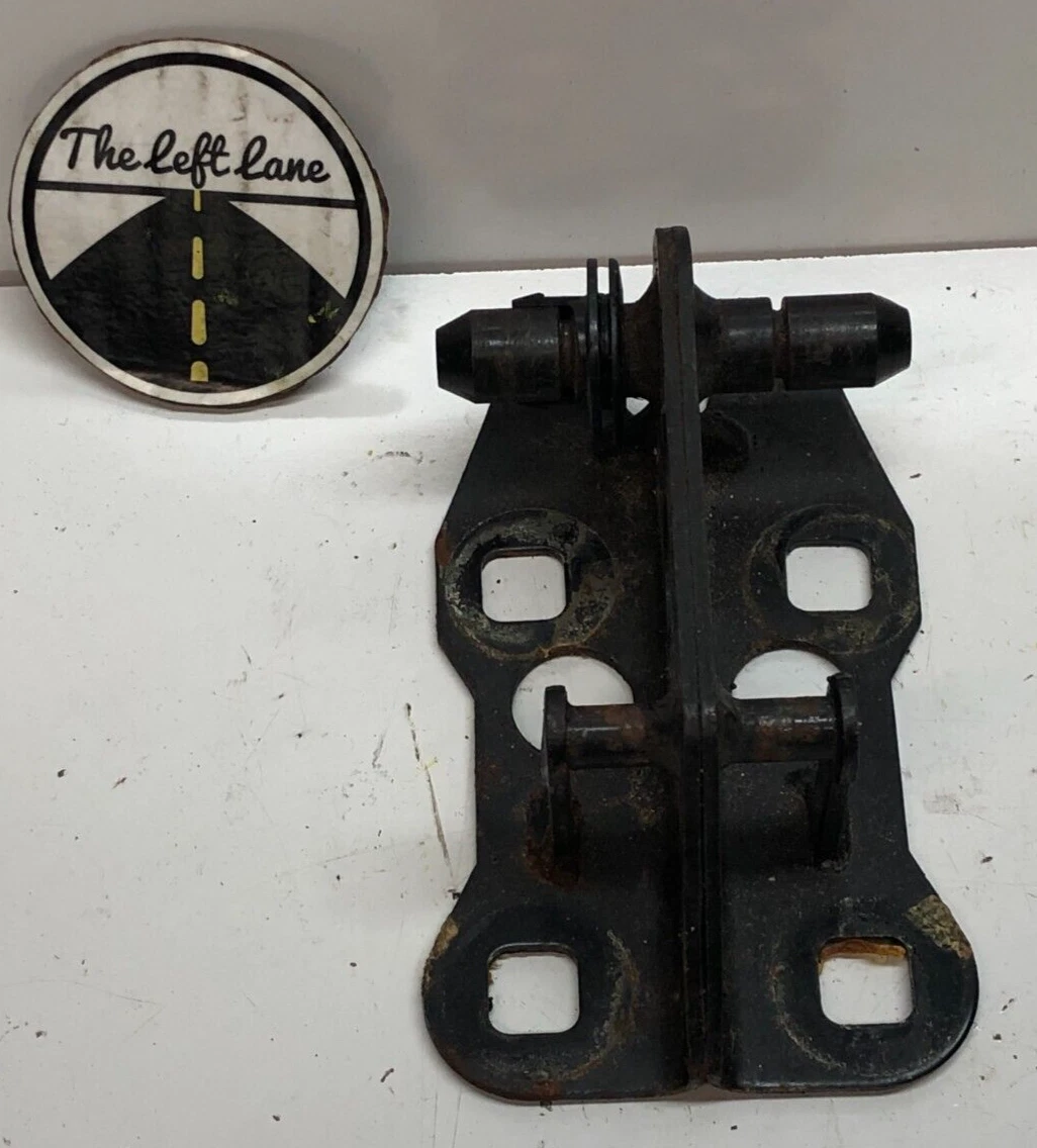 1985 - 89 Volvo 740 WAGON Rear Upper Seat Middle Mount Bracket  