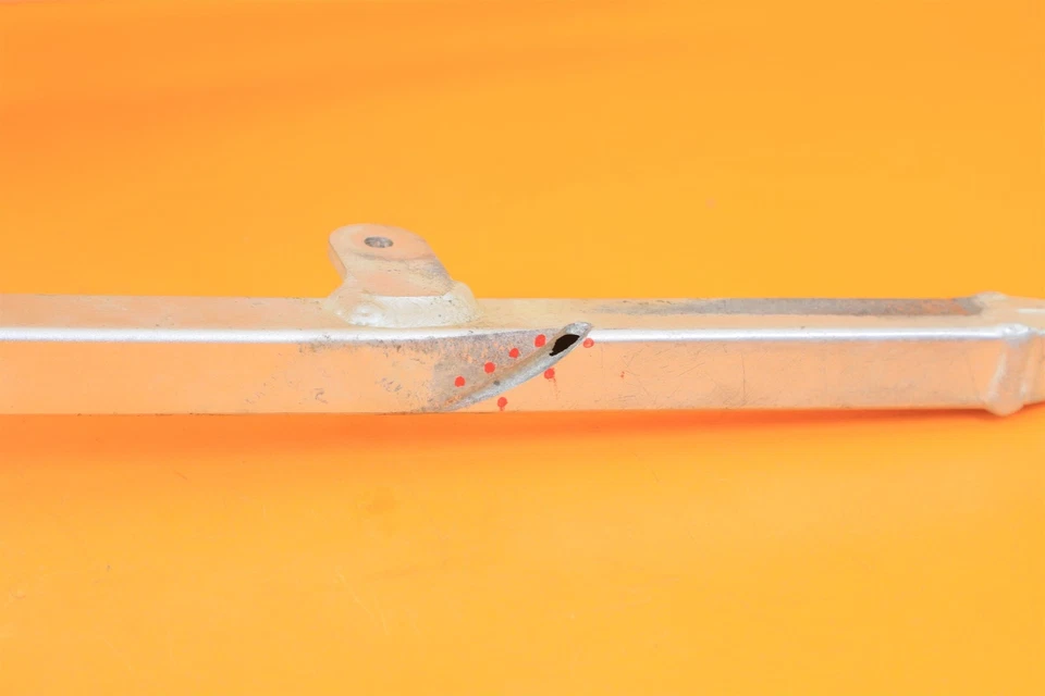 05-09 2009 TE450 TE 450 OEM Subchasis Submarco Soporte Soporte Trasero Soporte Foto 3 de 4