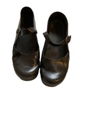 Dansko Mary Janes Black Leather Women's Size  (39) Buckle Comfy Nurse Clogs
