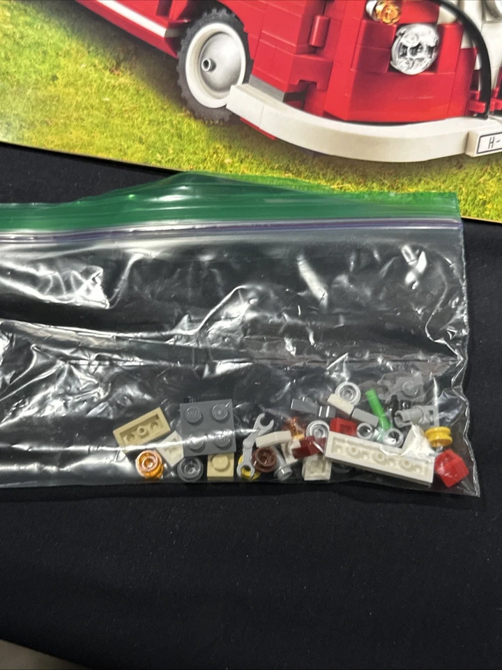 LEGO Volkswagen T1 Camper Van 10220 Foto 3 de 4