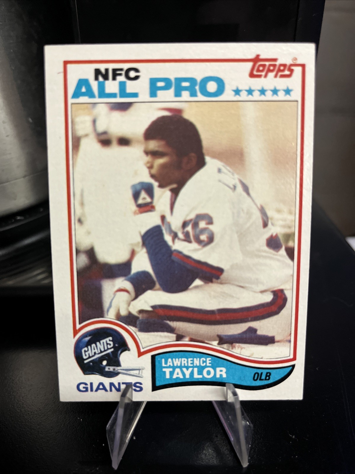 1982 Topps - Lawrence Taylor #434 (RC) HOF