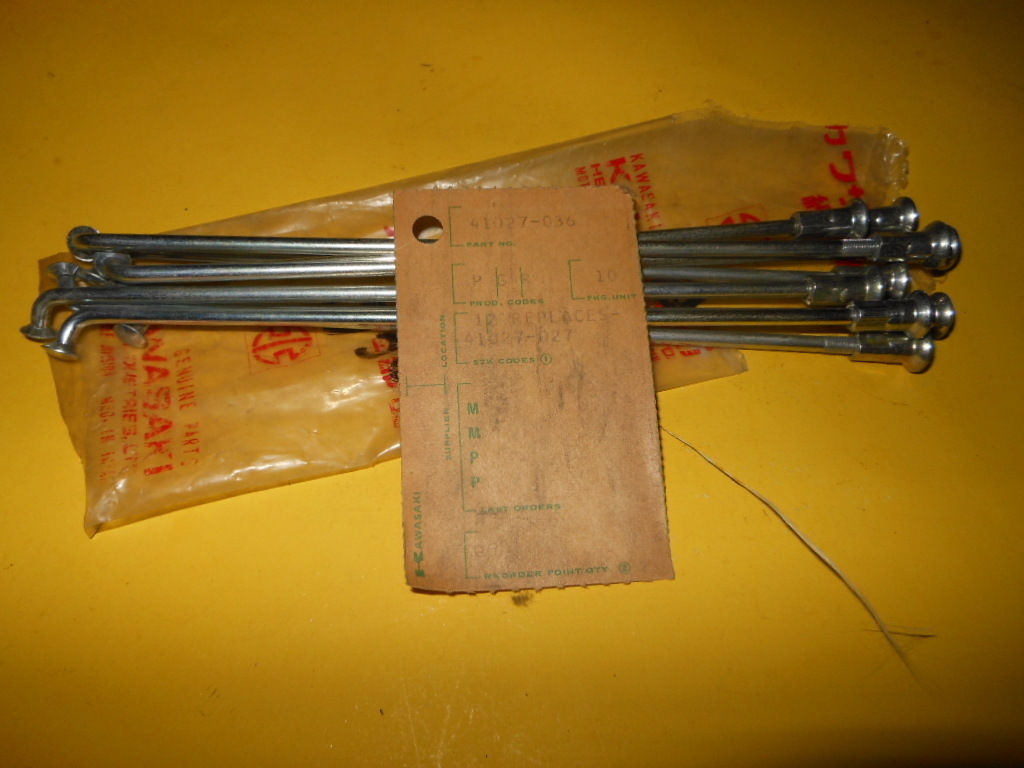 NOS OEM KAWASAKI 1971 F8 INNER FRONT SPOKES QTY9 41027-050