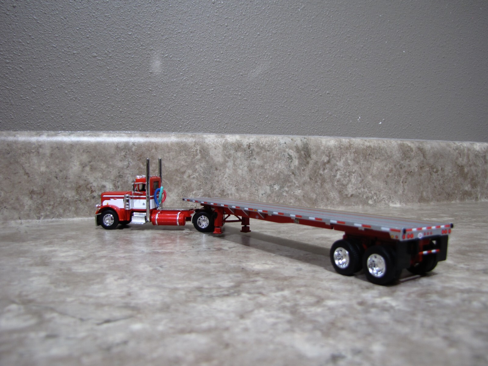 Picture 4 of 8