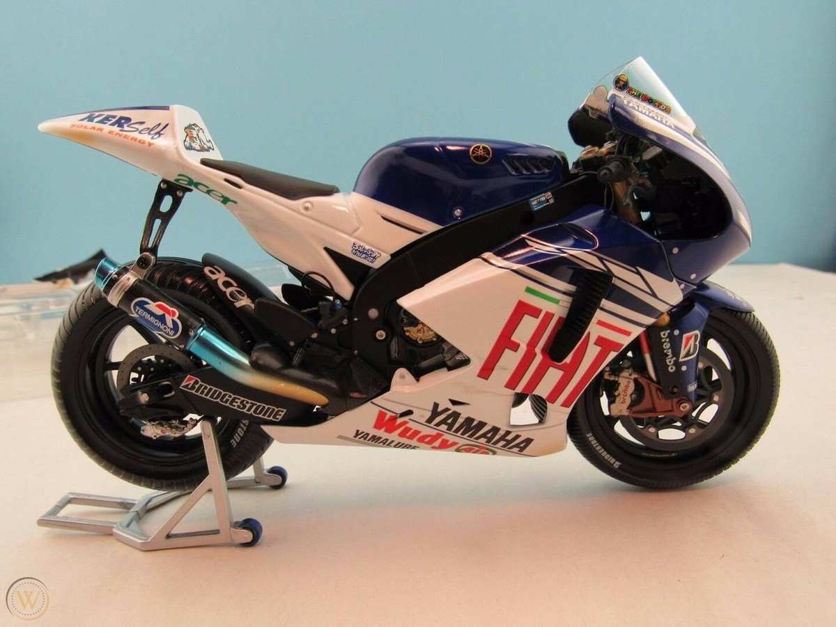 ミニチャンプス Yamaha YZR-M1 Valentino Rossi MINICHAMPS YAMAHA YZR-M1 VALENTINO ROSSI MOTOGP LAGUNA SECA