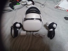 Oculus Quest 2 White In A Good Condition 