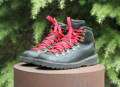 Danner Women's Mountain Pass Black Boots 6 Gore Tex Vibram USA Made