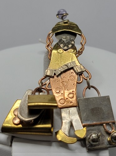 Adorable Copper Brass Silver Color Metal Brooch Figural Lady Shopping W/ Bags - Picture 9 of 18