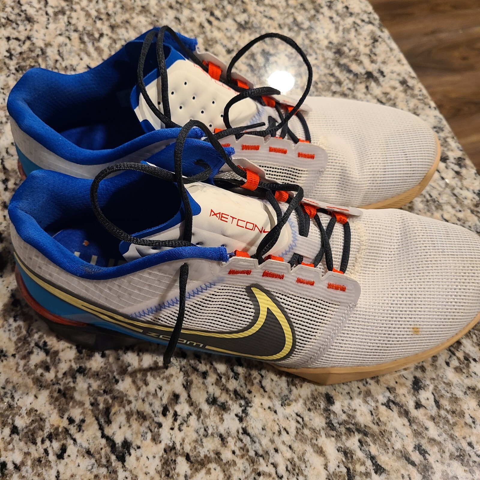 nike metcon red white blue