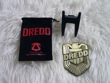 zbox exclusive dredd metal badge size a5 judge velvet pouch with stand rebellion