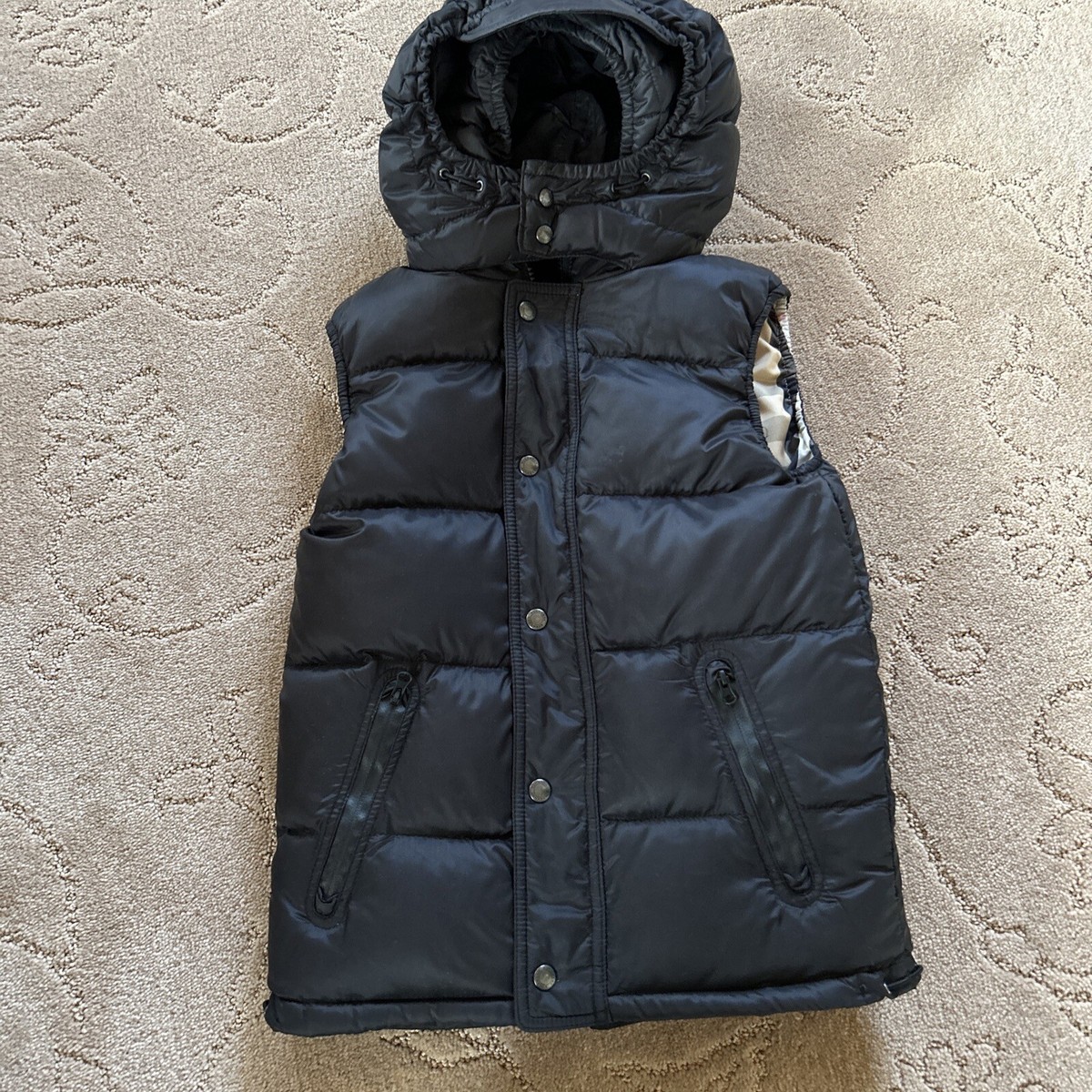 【新品】BURBERRY キッズ ダウン ベスト 4Y BURBERRY CHILDREN BOYS Hooded Puffer Vest Size 8Y Black | eBay