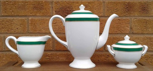 ROYAL WORCESTER - HOWARD (GREEN) - PART COFFEE SET SELECTION. - Picture 3 of 31