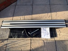 Cruz Airo R 924-795 Aluminium Roof Bars for Car Roof Rails with Locks in VGC