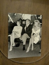 Loni Anderson, Glenn Ford & Shirley MacLaine In Beverly Hills 1988 Type 1 Photo