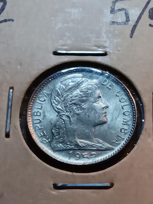 1952 One Centavo 5/5 Ungraded Excellent Condition Multiple Errors