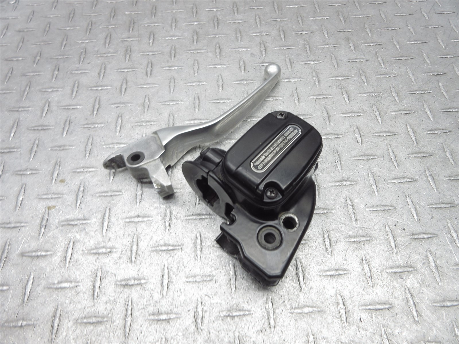 2012 Harley Road Glide FLTRU Front Brake Master Cylinder Pump Lever Control