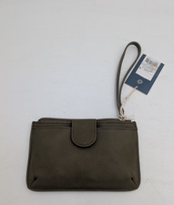 Universal Thread Wristlet Wallet Green Faux Leather Zip Around Clutch Purse