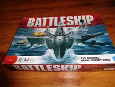 The Original Naval Combat Battleship Board Game 2011 Kids Hasbro 36934 Complete