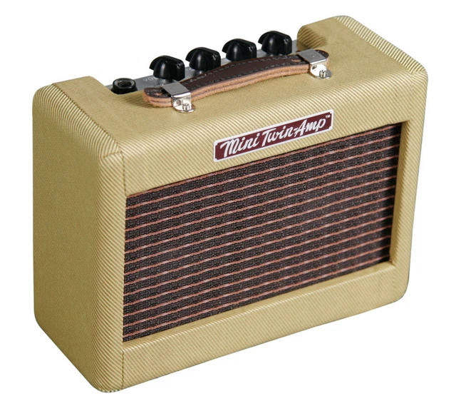 Fender Deluxe Guitar Amplifiers