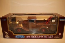 Road Legends 1934 Ford Wrecker Brown 1:18 Scale