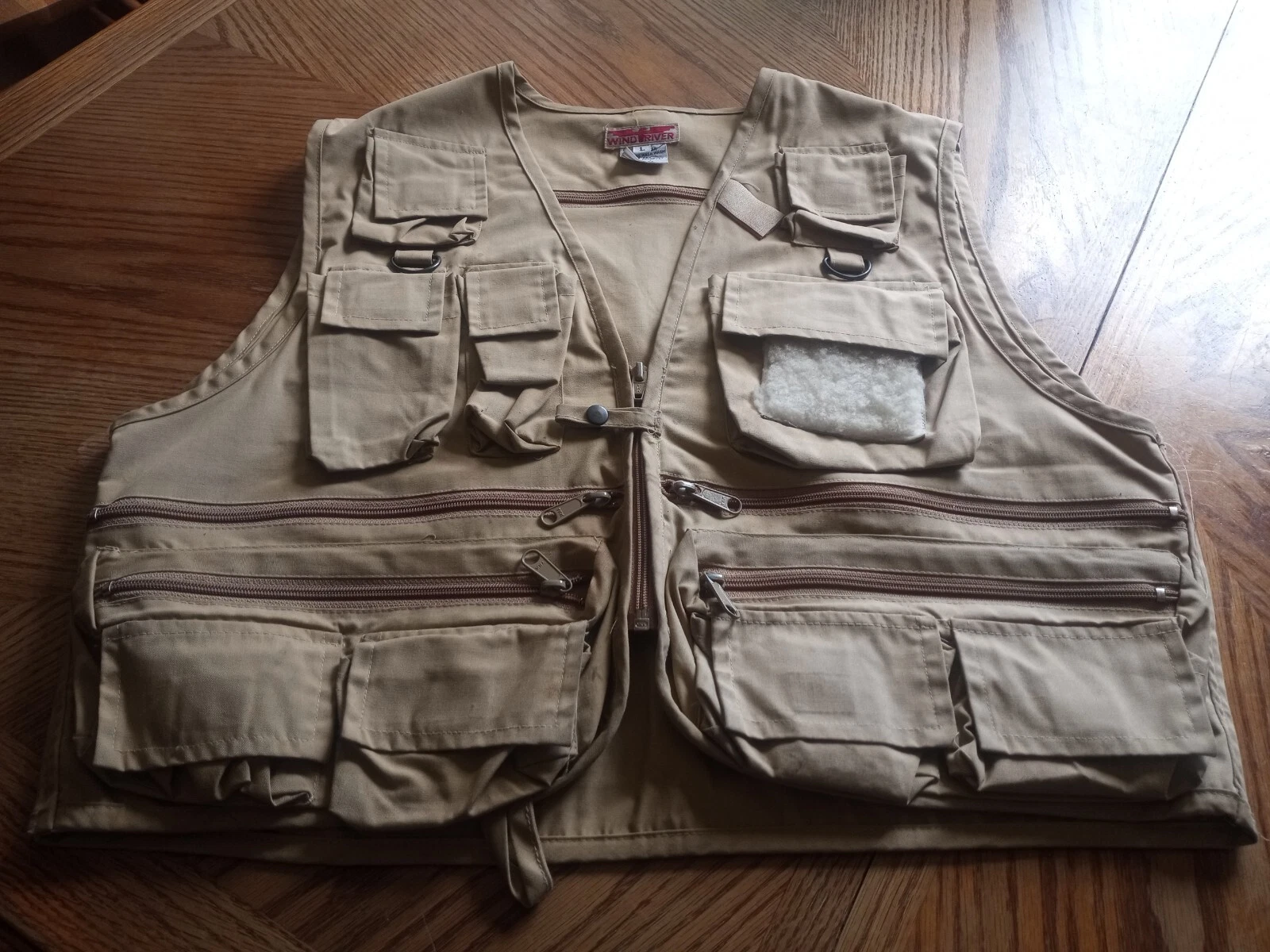 Vintage Wind River Beige Fly Fishing Vest Size Large W/ Rare Back Pocket