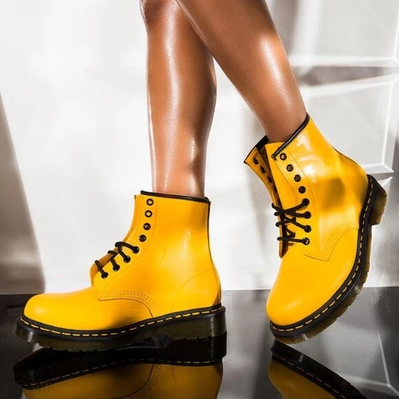 Dr. Martens Women's 1460 8-Eye Yellow Smooth Leather US 9 Retail $180!!!