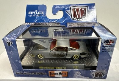 M2 Machines Detroit Muscle FL01 : 1966 Ford Mustang Fastback 2+2 CHASE /RAW #300