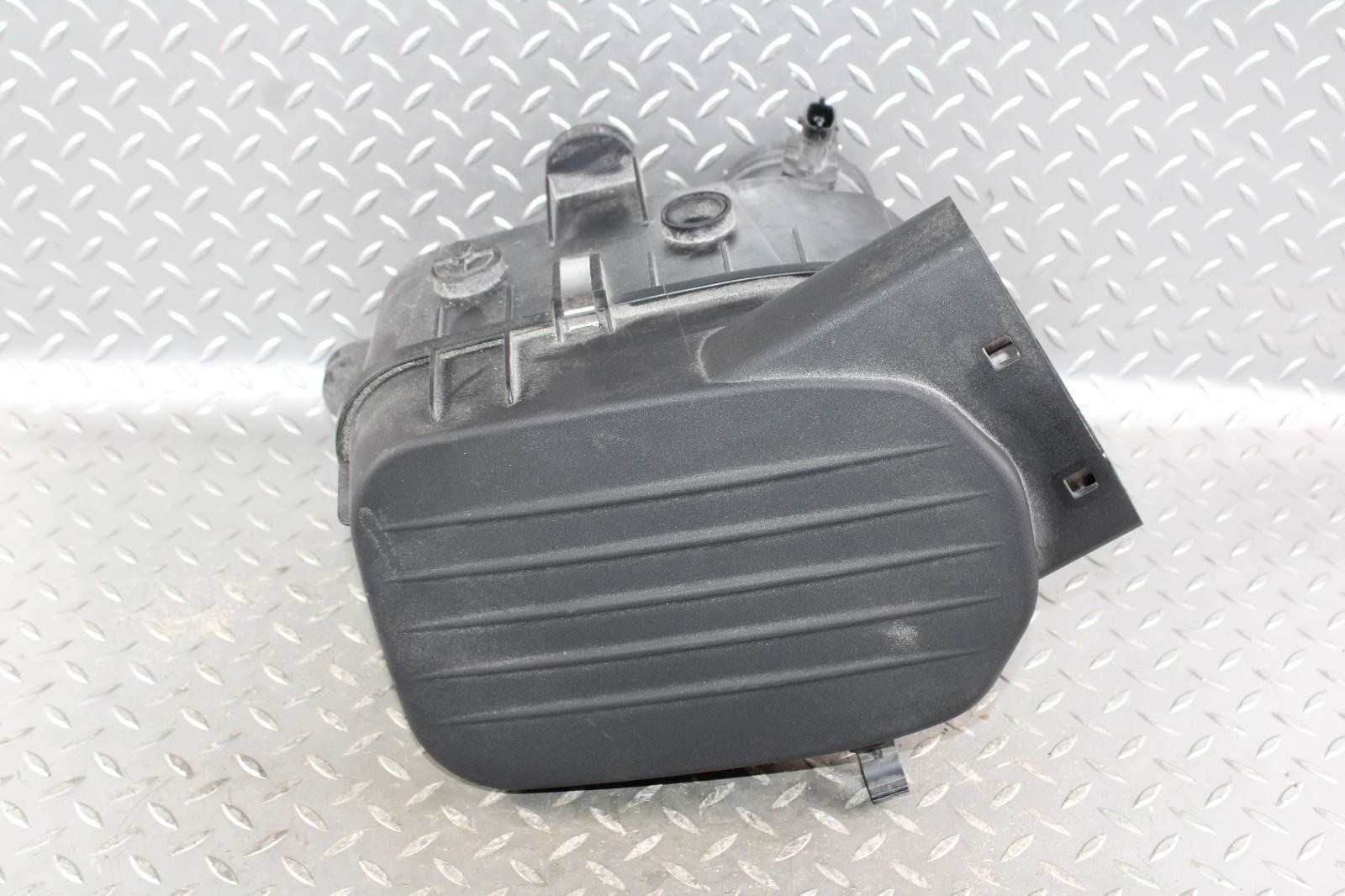 14-17 GHIBLI 3.0L Twin Turbo Passenger RH Air Intake Filter Housing Cleaner OEM