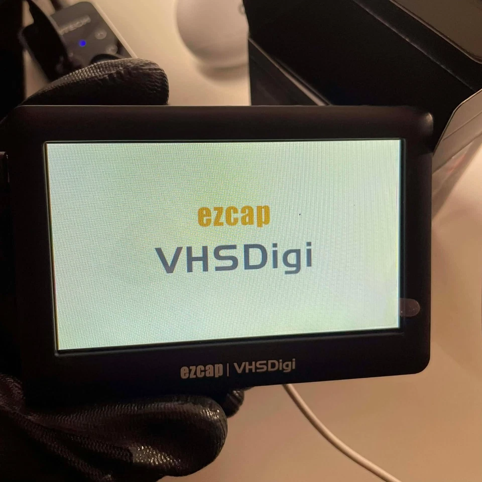 EZCAP  VHSDigi  4.3" AV Recorder Video Capture Box Analog to Digital Converter - Image 3 of 4