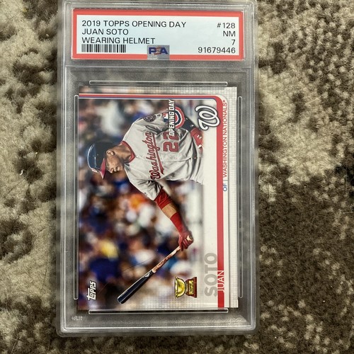 Juan Soto [Wearing Helmet] #128 2019 Topps Opening Day card