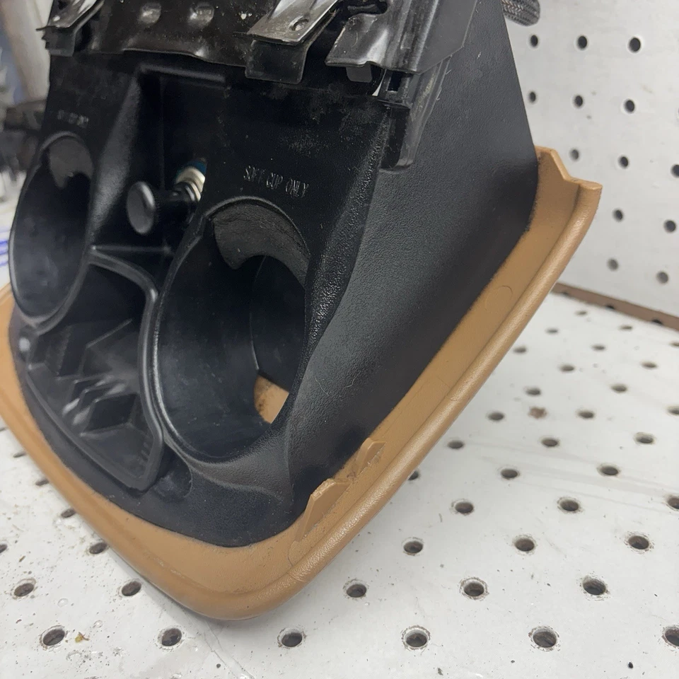 Portavasos Ford Crown Victoria/Grand Marquis 1992-1997 marrón Foto 3 de 4