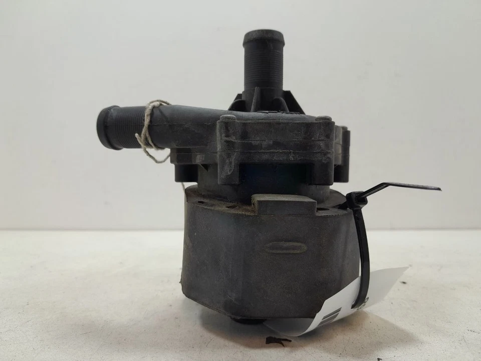 NISSAN Leaf Tekna Mk1 24kwh 2016 Water Pump - Image 2 of 4