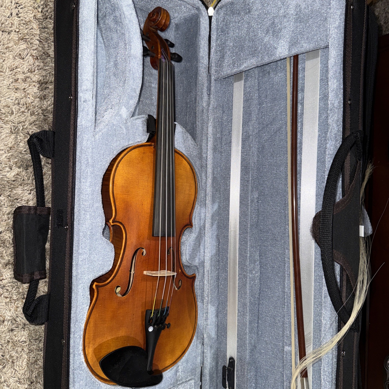 Scott Cao 1/2 size Violin STV017E, with Case, Bow, and Resonans Shoulder Rest
