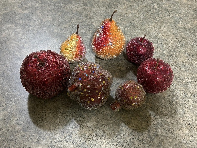 VINTAGE Lot Of 7 Beaded Frosted sugared  Faux Fruit Assorted Home Decorations 