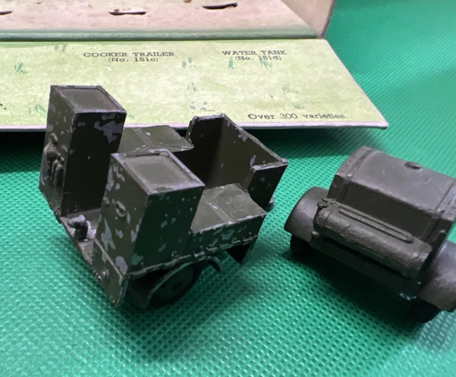 A pre-war Dinky Toys No. 152 Royal Tank Corps light tank unit, boxed