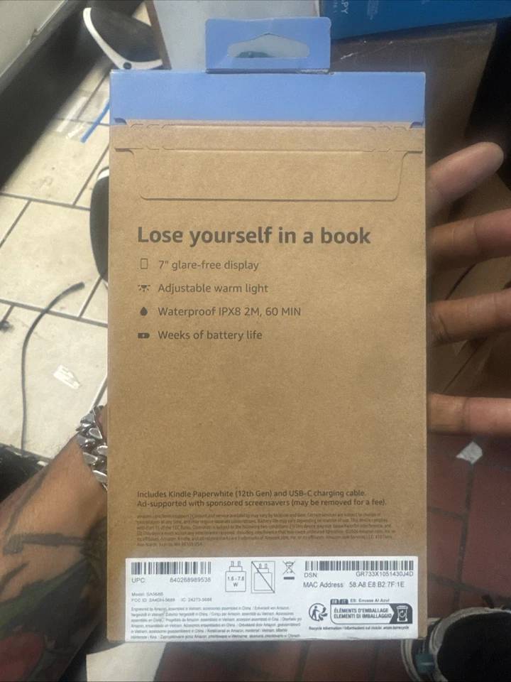 Amazon Kindle Paperwhite 12th Generation 7 inch 16 GB in Black (9538) New - Image 2 of 2