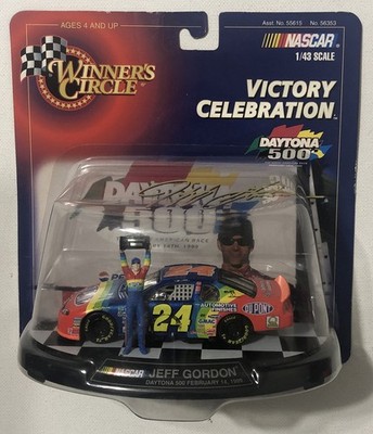 New 1999 Winners Circle NASCAR Jeff Gordon 1/43 Victory Celebration Car *NIP*
