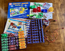Elenco Electronic Snap Circuits Sets w/Manuals, 70 Parts  Bonus Magnets Set