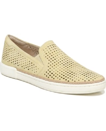 Naturalizer zola 2 store slip on sneaker