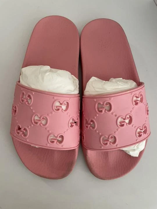 New pink gucci slides cheap