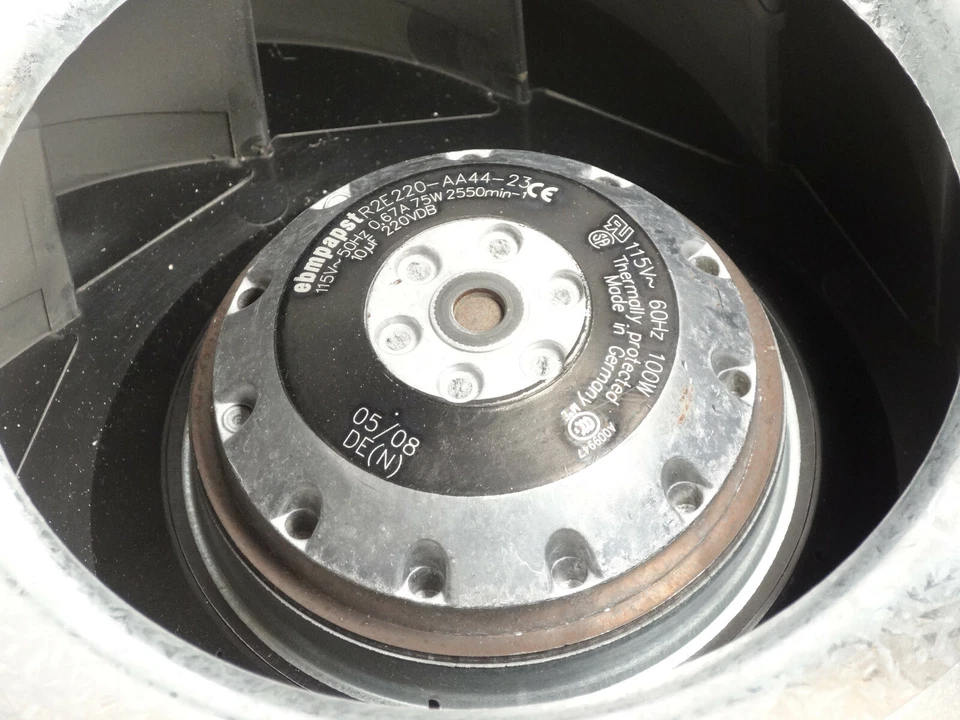 APC Blower Assy 72-172546-00 with EBM Papst R2E220-AA44-23 115V Impeller - Image 3 of 4